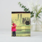Carte Postale Les Tours et un enfant (Debout devant)