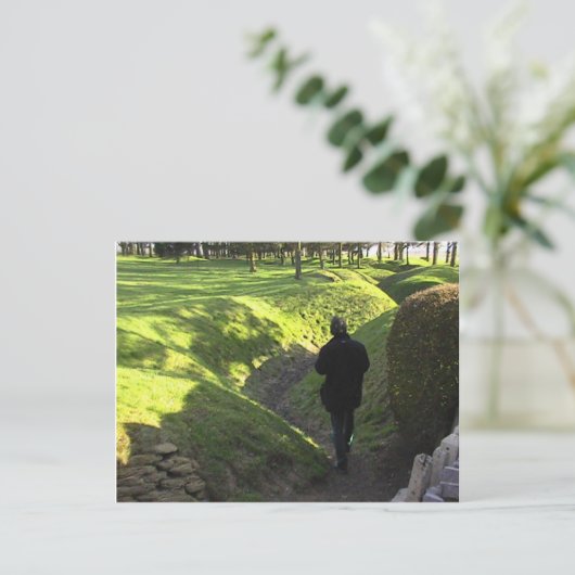 Carte Postale Les tranchées alliées au parc de Terre-Neuve dans (Debout devant)