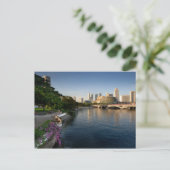 Carte postale L'Esplanade, Singapour (Debout devant)