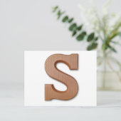 Carte Postale Lettre S au chocolat (Debout devant)