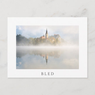 Carte Postale Levée de soleil de Foggy au lac Bled