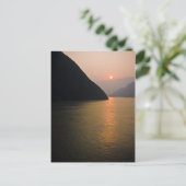Carte Postale Levée de soleil orientale (Debout devant)