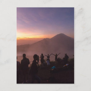 Carte Postale Lever de soleil du Mont Batur à Bali, Indonésie
