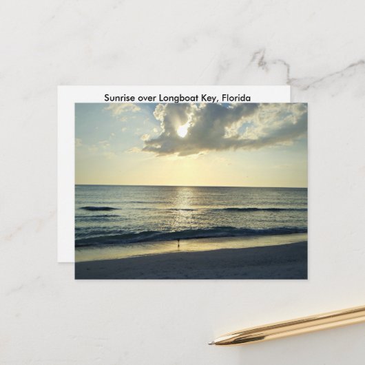 Carte Postale Lever de soleil sur la côte tranquille (Devant/Arrière en situation)