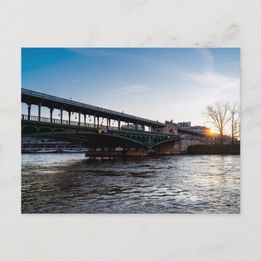 Carte Postale Lever de soleil sur le pont Bir-Hakeim en hiver -  (Devant)