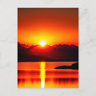 Carte Postale Lever de soleil surplombant un lac