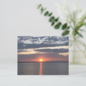 Carte Postale Lever du soleil sur le lac (Debout devant)