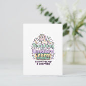 Carte Postale Licorne enseignant avec une typographie audacieuse (Debout devant)