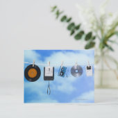 Carte Postale Ligne de clôture des médias (Debout devant)