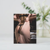 Carte Postale Lingerie noire (Debout devant)