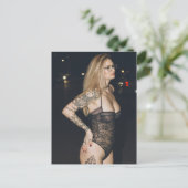 Carte Postale Lingerie tatouée Modèle photo (Debout devant)