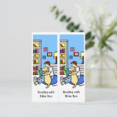 Carte Postale Lire un garçon avec une robe Signet jaune du Labra (Debout devant)