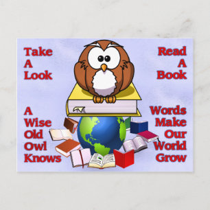 Carte Postale Lire un livre