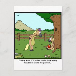 Carte Postale Lire un livre