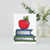 Carte Postale Livre et pomme (Debout devant)
