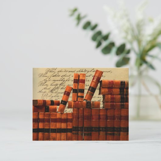 Carte Postale Livres en cuir anciens (Debout devant)