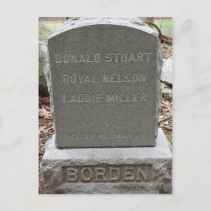Carte Postale Lizzie Borden - Pierre de tête du cimetière pour a
