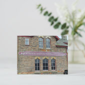 Carte Postale Llanfairpwllgwyngyll (Debout devant)