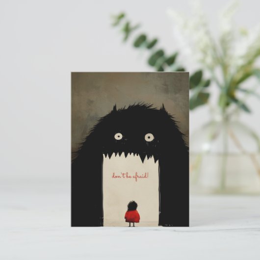 Carte Postale L'obscurité, le monstre (Debout devant)