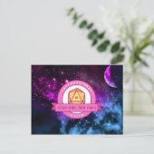 Carte postale Logo IGGPPC "Out of this World" (Debout devant)