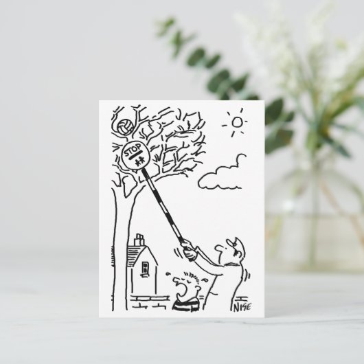 Carte Postale Lollipop Man aide à obtenir une balle d'un arbre (Debout devant)