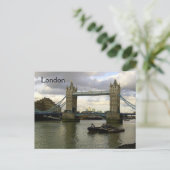 Carte postale London Tower Bridge (Debout devant)