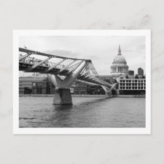 Carte Postale Londres : Millennium Bridge et cathédrale Saint-Pa