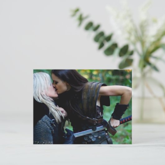 Carte postale Love & Hate-CDO (Debout devant)