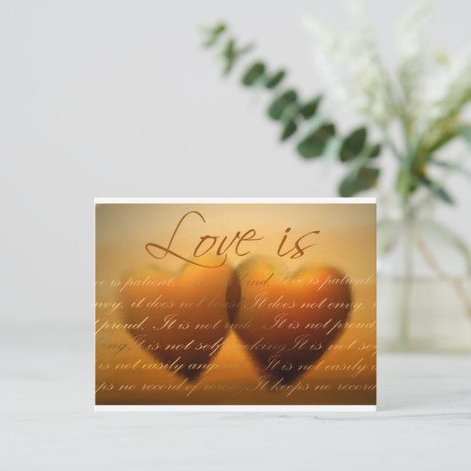 Carte Postale Love is patient; love is enfant (Debout devant)