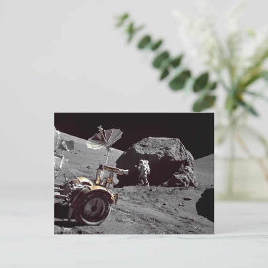 Carte Postale Lunar Boulder (Debout devant)
