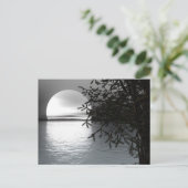 Carte postale Lune au-dessus de l'eau (Debout devant)