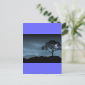 CARTE POSTALE LUNE BLEUE (Debout devant)