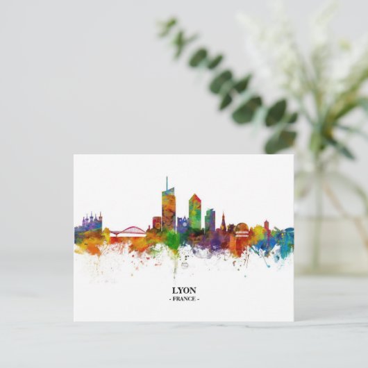 Carte Postale Lyon SKYLINE (Debout devant)