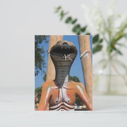 Carte Postale M. Snake AKA Cobra Head ... Enfer bouddhiste (Debout devant)