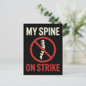 Carte Postale Ma colonne vertébrale est en grève - Drôle citatio (Debout devant)