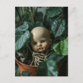 Carte Postale Macabre Doll and Bones in a Plant (Devant)