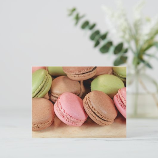 Carte Postale Macaron (Debout devant)