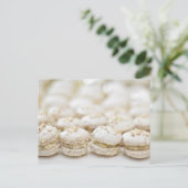 Carte Postale Macarons blancs (Debout devant)