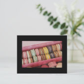 Carte Postale Macarons de différentes couleurs (Debout devant)