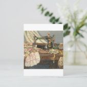 Carte Postale Machine à coudre et robe (Debout devant)