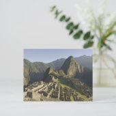Carte Postale Machu Picchu, ruines de la ville Inca, Pérou. (Debout devant)
