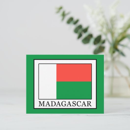 Carte Postale Madagascar (Debout devant)