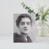 Carte Postale Madge Vaughan (Debout devant)