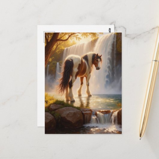 Carte Postale Magnifique cheval à la cascade (Devant/Arrière en situation)
