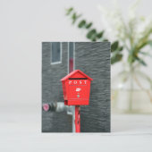 CARTE POSTALE MAIL BOX POST RED BOX POSTCROSSING (Debout devant)