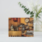 Carte Postale Mailman - Au bureau (Debout devant)