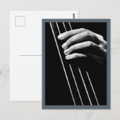 Carte Postale Main de bassiste (Devant / Derrière)
