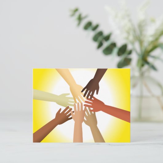 Carte Postale Mains diverses (Debout devant)