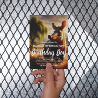 Carte Postale Majestic Aardvark dans Serene Field