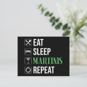 Carte Postale Manger. Dormir. Martinis. Répéter. (Debout devant)